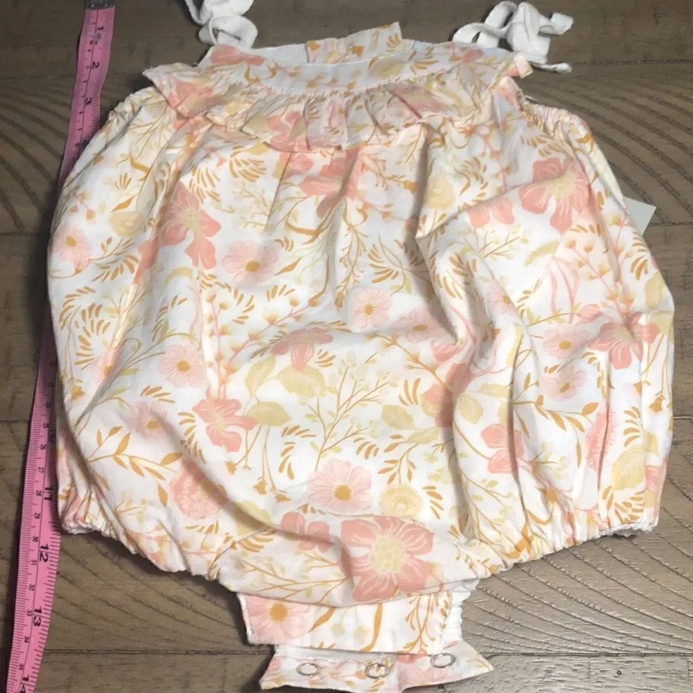 NWT Organic Cotton Floral Ruffle 3 snap Romper. Soft! 0-3 months.